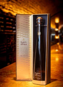 DonJulio1942_copy_2048x2800_a63bcd65-ef53-43e7-ae6b-5aa6ff06d844